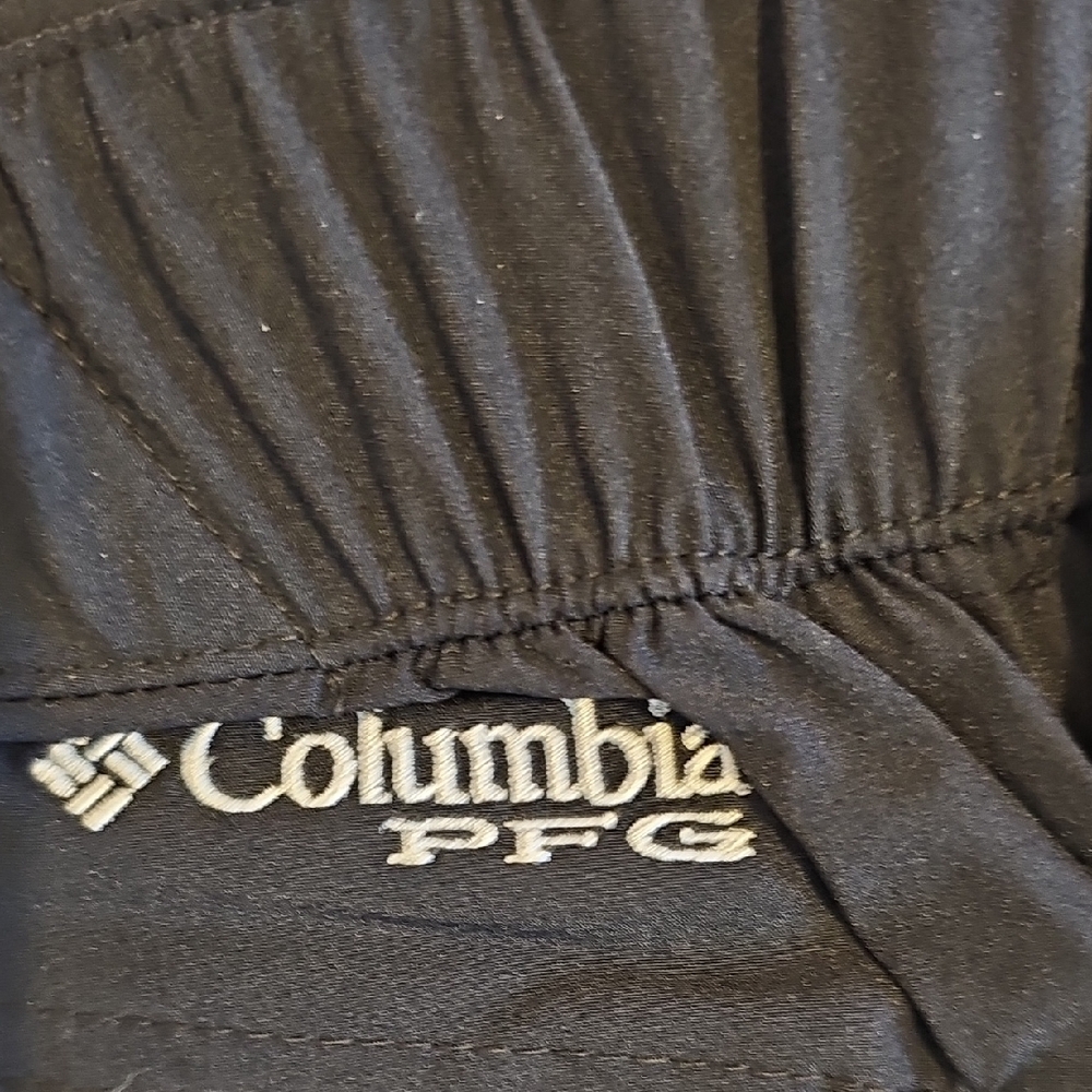 Columbia Women's Black High Waist Shorts - Picture 6 of 6